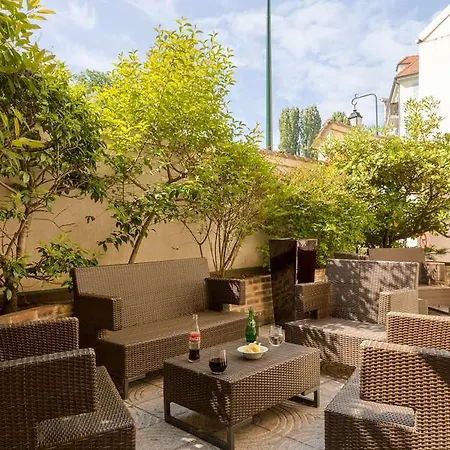 Og Hotel Rueil-Malmaison